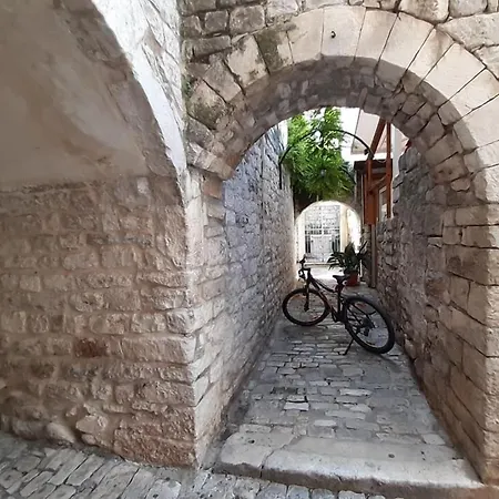 Daire Dragazzo Trogir