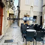 Apartment Dragazzo Trogir