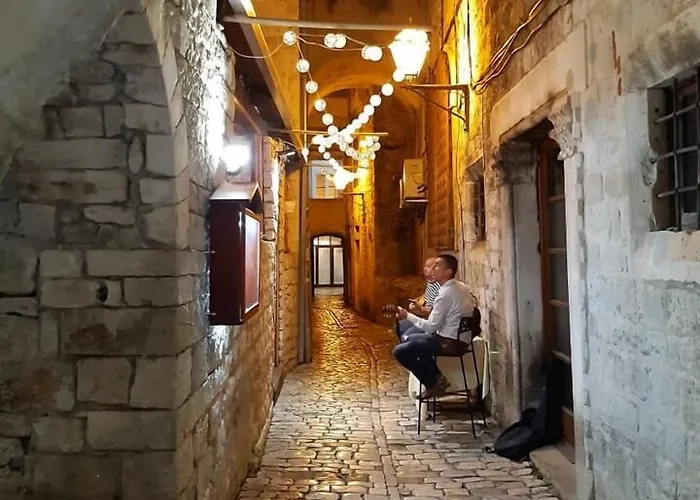 Dragazzo Trogir